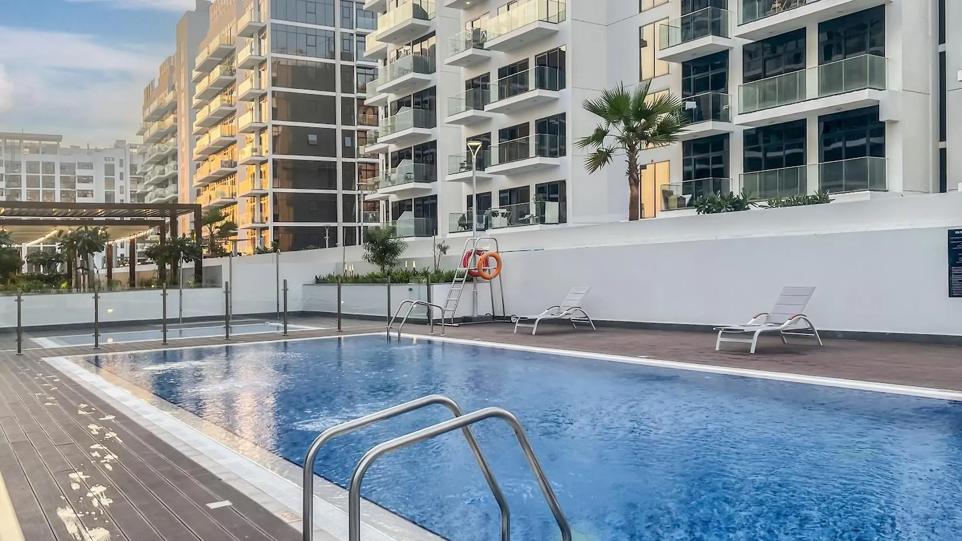 Elite Lux Holiday Homes - Upscale Studio In Azizi Riviera Prime Location Dubai 0*,  United Arab Emirates